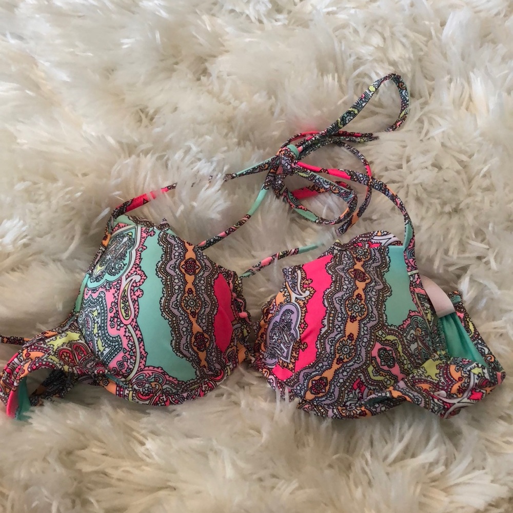 Victoria’s Secret bathing suit top